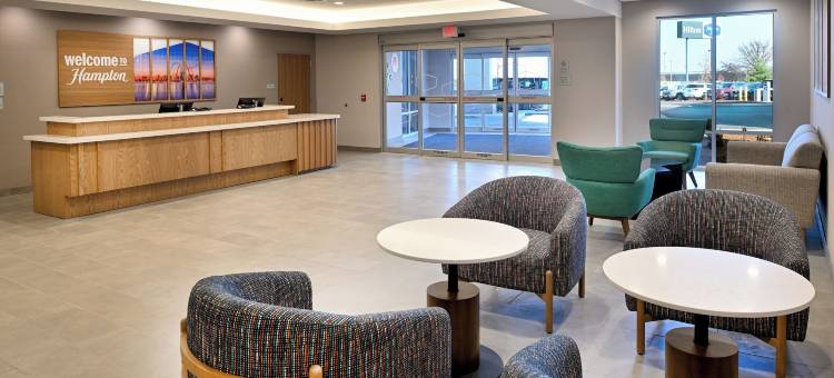 希尔顿欢朋酒店圣路易斯机场(Hampton Inn by Hilton St. Louis Airport)图片