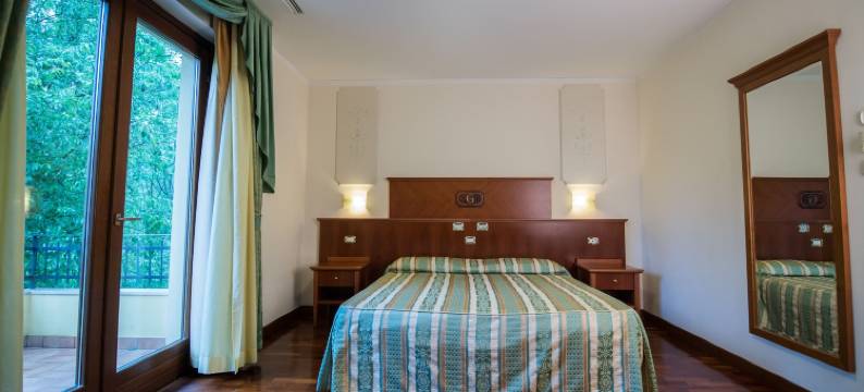 勒格罗特酒店(Hotel le Grotte)图片