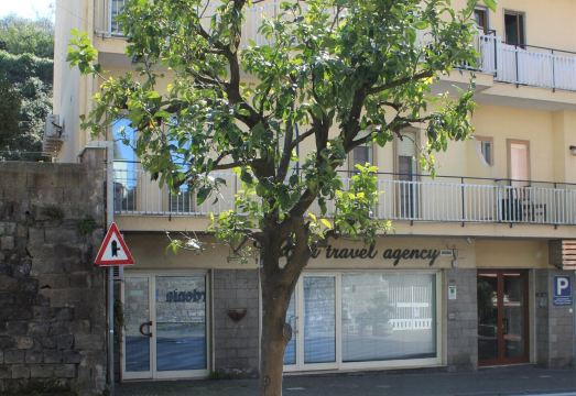Sorrento Comfort Rooms Con Piscina Hotel Overview