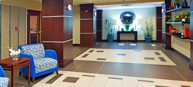 智选假日套房酒店诺克斯维尔的法拉格特 by IHG(Holiday Inn Express & Suites Knoxville-Farragut)图片