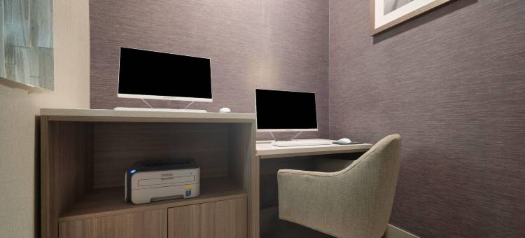 亚特兰大斯托克布里奇拉昆塔温德姆套房酒店(La Quinta Inn & Suites by Wyndham Atlanta Stockbridge)图片