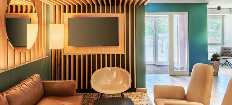 法兰克福涅得拉德民宿酒店(B&B HOTEL Frankfurt-Niederrad)图片