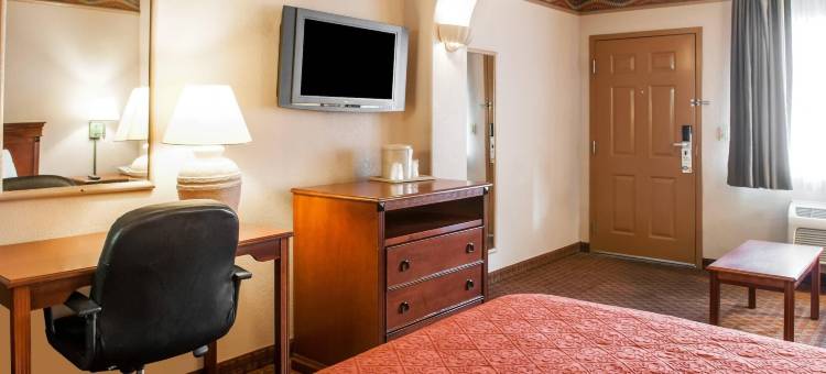 拉斯克鲁塞斯-大学区凯艺套房酒店(Quality Inn & Suites Las Cruces - University Area)图片