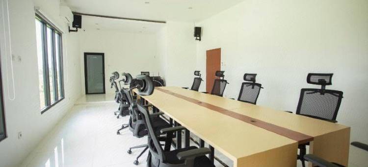 O阿瑜绕道大厦-近格龙环岛(Hotel O Ayu Bypass MansionNearBundaran Gerung)图片