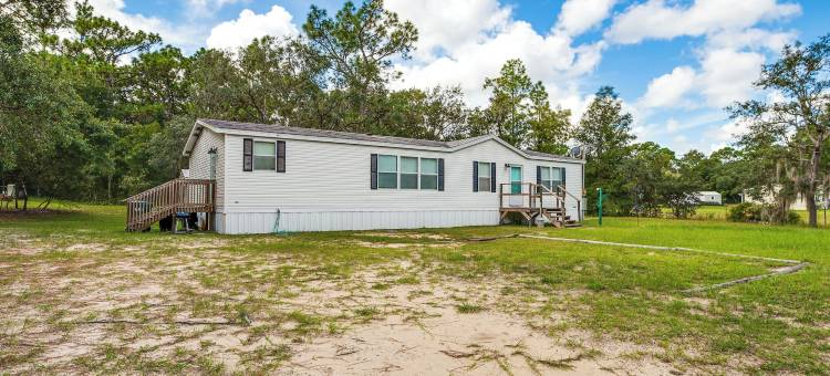 距霍莫萨萨泉公园5英里的带院子之家！(5 Mi to Homosassa Springs Park: Home w/ Yard!)图片