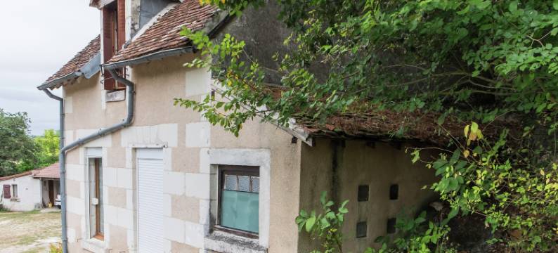 A cave house with a historic charm图片