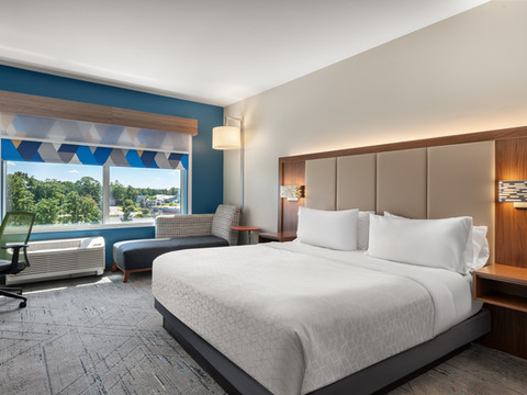 智选假日酒店-昆斯伯里/乔治湖区