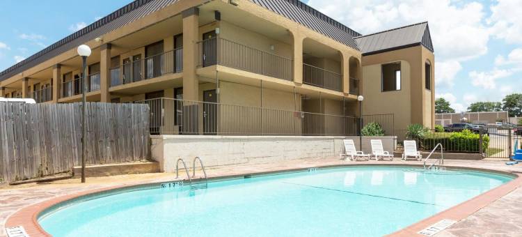 朗维尤北温德姆速8酒店(Super 8 by Wyndham Longview/North)图片