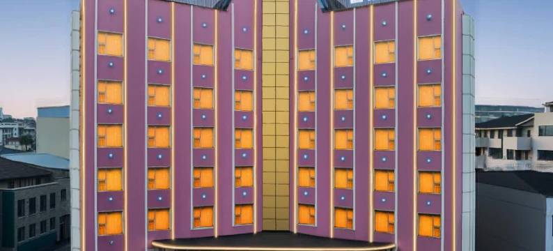 馨洁云酒店(南漳水镜广场店)图片