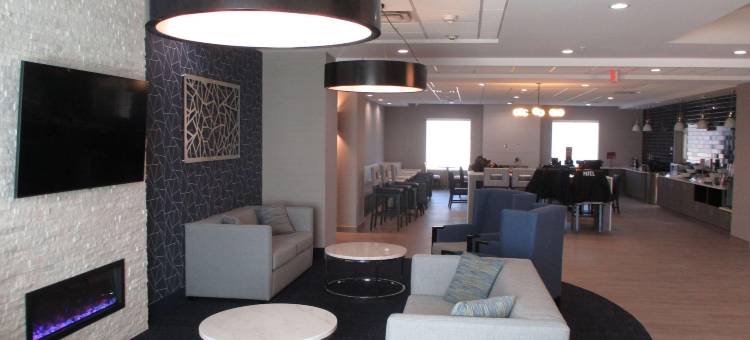 Best Western Plus Choctaw Inn  Suites图片