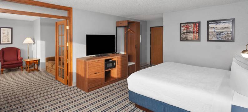 普利茅斯美吟温德姆酒店(AmericInn by Wyndham Plymouth)图片