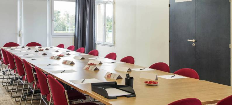 宜必思法莱斯诺曼底之心酒店(ibis Falaise Coeur de Normandie)图片