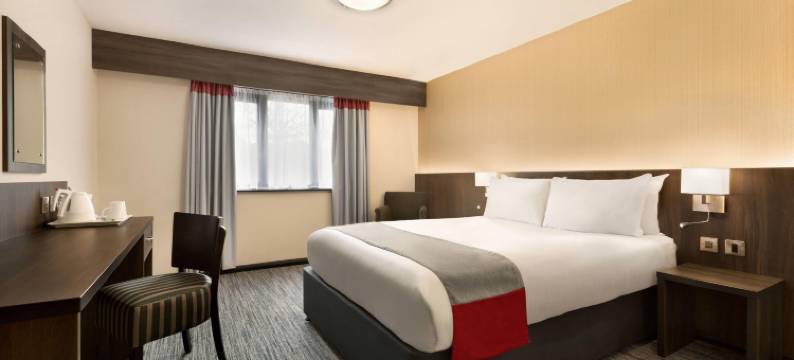 西布里斯托尔温德姆华美达酒店(Ramada by Wyndham Bristol West)图片