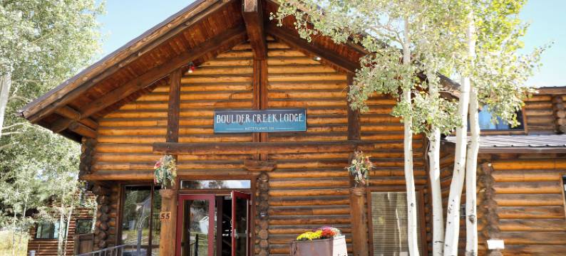 博尔德溪旅馆(The Boulder Creek Lodge)图片