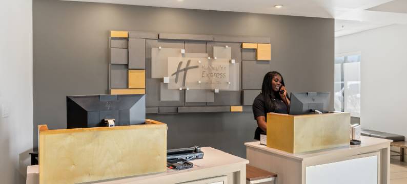 怀特霍尔洲际智选假日套房酒店(Holiday Inn Express & Suites WHITE HALL by IHG)图片