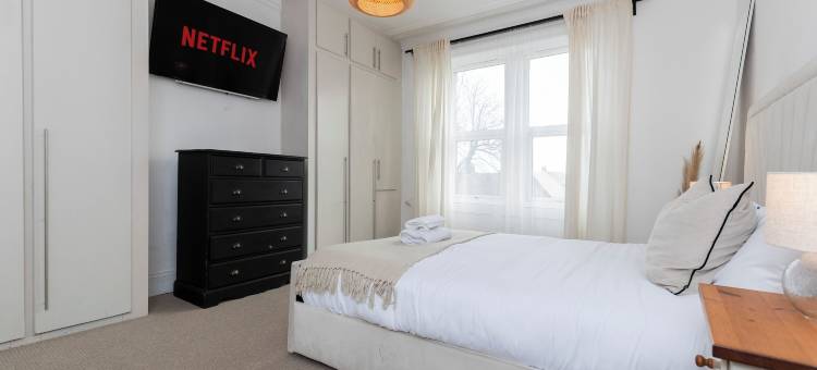 盖茨黑德明亮的四卧室复式公寓(Bright 4-bedroom Maisonette in Gateshead)图片