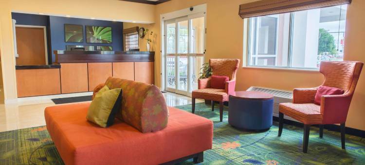 法戈万枫酒店套房客栈(Fairfield Inn & Suites Fargo)图片