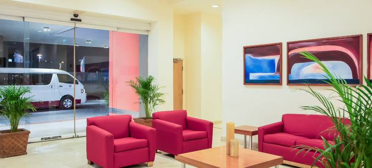 提华纳奥塔伊嘉年华酒店(Fiesta Inn Tijuana Otay Aeropuerto)图片