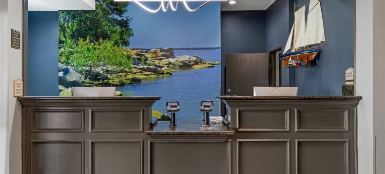 达拉斯湖贝斯特韦斯特优质套房酒店(Best Western Plus Lake Dallas Inn  Suites)图片