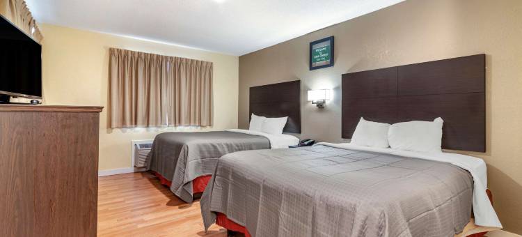 乔治湖奥特莱斯罗德威酒店(Rodeway Inn Lake George Outlets)图片