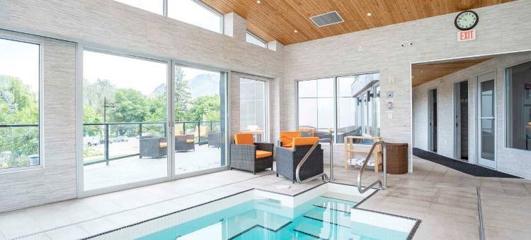 桑德曼签名坎卢普斯酒店(Sandman Signature Kamloops Hotel)图片