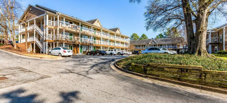 亚特兰大东北-诺克罗斯市中心霍姆汤开放式公寓(HomeTowne Studios Atlanta NE - Downtown Norcross)图片