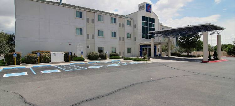 阿尔伯克基北6号汽车旅馆(Motel 6 Albuquerque, NM - North)图片