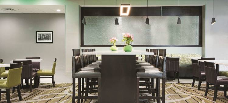 沃斯堡西-I-30拉昆塔温德姆套房酒店(La Quinta Inn & Suites by Wyndham Fort Worth West - I-30)图片