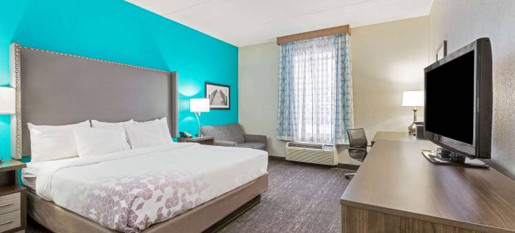 詹姆斯敦拉昆塔温德姆套房酒店(La Quinta Inn & Suites by Wyndham Jamestown)图片