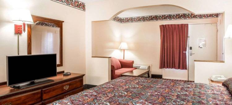 伊克诺旅馆麦克唐纳南(Econo Lodge)图片