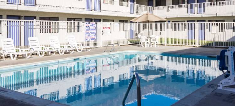 奥罗维尔6号汽车旅馆(Motel 6 Oroville, CA)图片