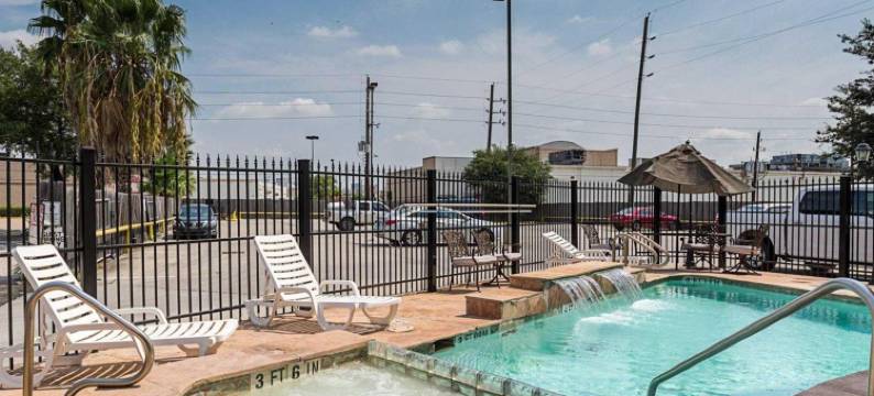 舒适套房酒店-近德克萨斯医学中心NRG体育场(Comfort Suites Near Texas Medical Center - NRG Stadium)图片