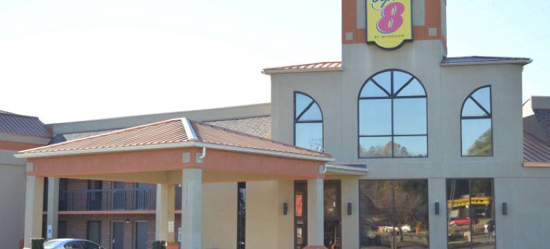 亨特斯维尔-夏洛特地区温德姆速8酒店(Super 8 by Wyndham Huntersville/Charlotte Area)图片