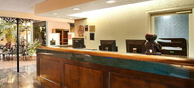 巴吞鲁日酒店(Royal Inn & Suites)图片