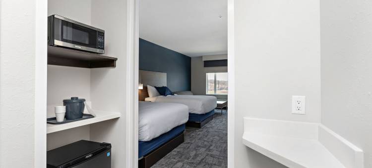 北堪萨斯城假日酒店 - 帕克维尔(Holiday Inn Express Kansas City North – Parkville)图片