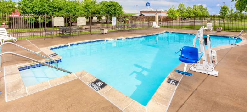 埃尔克哈特呗盟套房酒店(Baymont by Wyndham Elkhart)图片