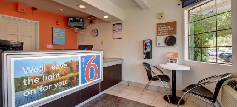 哈特福德6号汽车旅馆 - 韦瑟斯(Motel 6 Wethersfield, CT - Hartford)图片