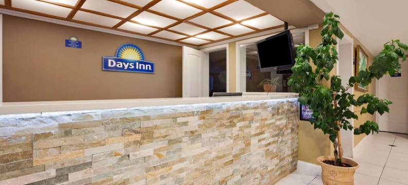 莱克伍德/塔科马南部温德姆戴斯酒店(Days Inn by Wyndham Lakewood South Tacoma)图片
