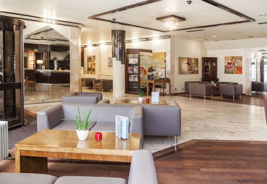 Radisson Hotel Düsseldorf City CenterHotel Overview