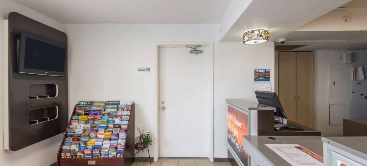 密苏里堪萨斯城 - 机场 6 号汽车旅馆(Motel 6 Kansas City, MO - Airport)图片