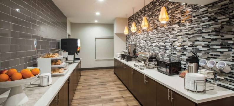 奥瓦索拉昆塔温德姆套房酒店(La Quinta Inn & Suites by Wyndham Owasso)图片