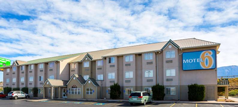 新墨西哥伯纳利欧 6 号汽车旅馆(Motel 6 Bernalillo, NM)图片