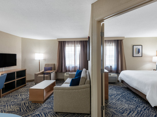 Candlewood Suites 切萨皮克/萨福克