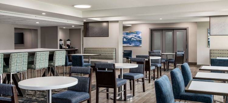 芝加哥奥黑尔国际机场欢朋酒店(Hampton Inn Chicago-O'Hare Int'l. Airport)图片