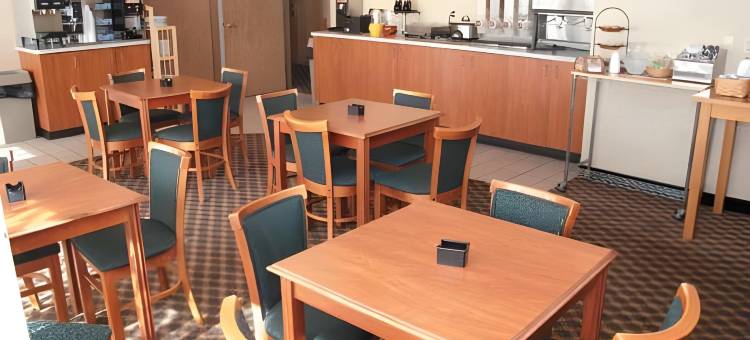 品质酒店套房-奥尔巴尼科瓦利斯(Quality Inn & Suites Albany Corvallis)图片