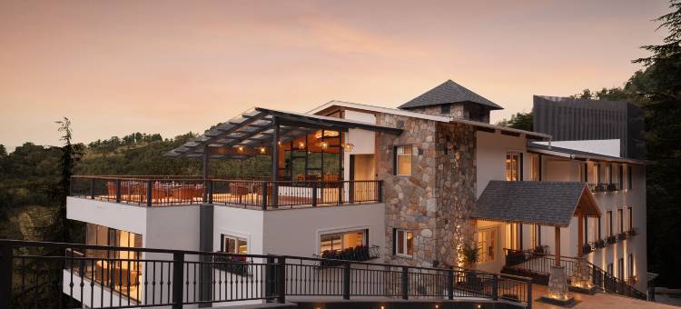 慕苏里的jüSTa圆形橡木(Justa Hollow Oak, Mussoorie)图片