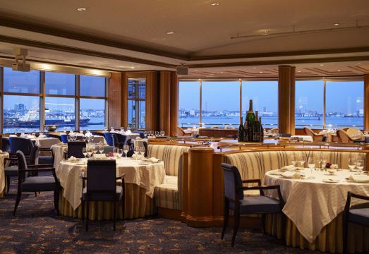 Hotel New GrandHotel Overview