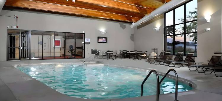 Comfort Suites Milwaukee West图片