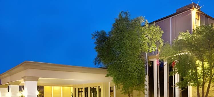 奥马哈/西道奇温德姆速酒店(Wyndham Omaha/West Dodge)图片