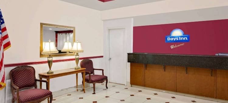 斯塔克维尔温德姆戴斯套房酒店(Days Inn & Suites by Wyndham Starkville)图片